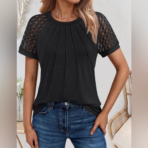 Tops - Women’s Black Pleated Shirt with Lace Sleeves XL NIP